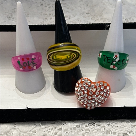 Assorted Fun Ring Set - Picture 14 of 14